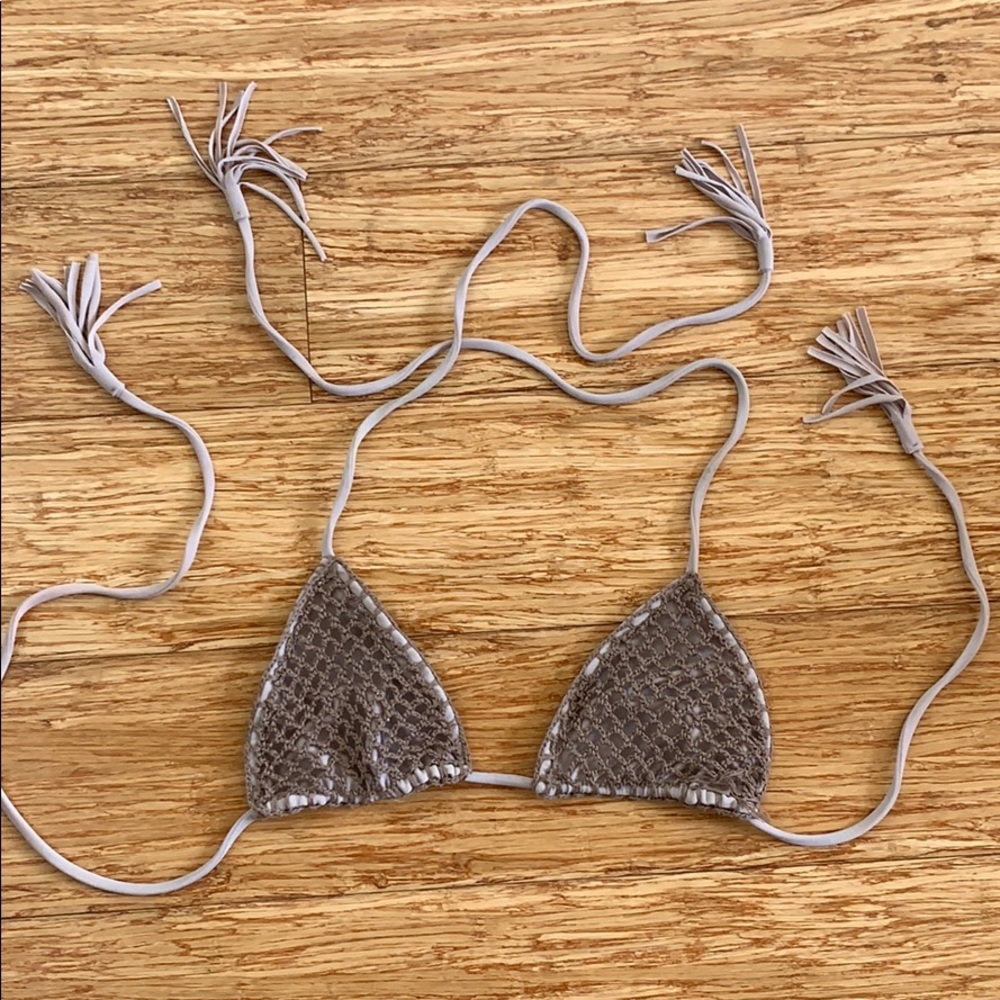 Acacia bikini top